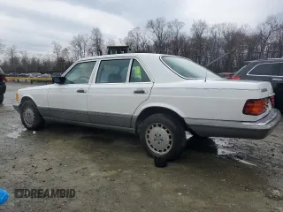 1986 Mercedes-Benz 560 with VIN WDBCA39DXGA247336, listed as a Copart auction lot 49280205 with 161,054 mi miles and Clean Title. Bid and sale history available at DreamBid. Image 2.