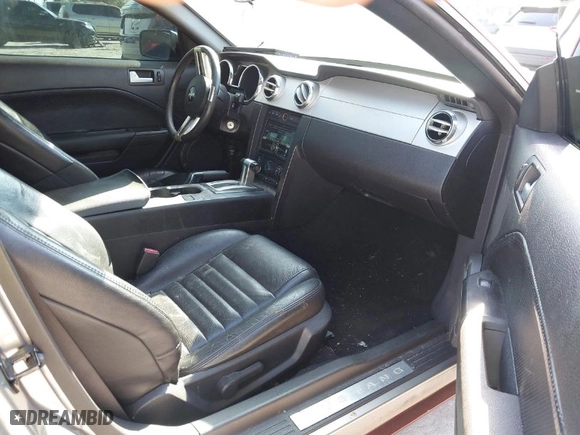 2008 Ford Mustang GT Deluxe with VIN 1ZVHT82H185155003, listed as a IAAI auction lot 41205890 with NaN miles. Bid and sale history available at carsss.com. Image 5.