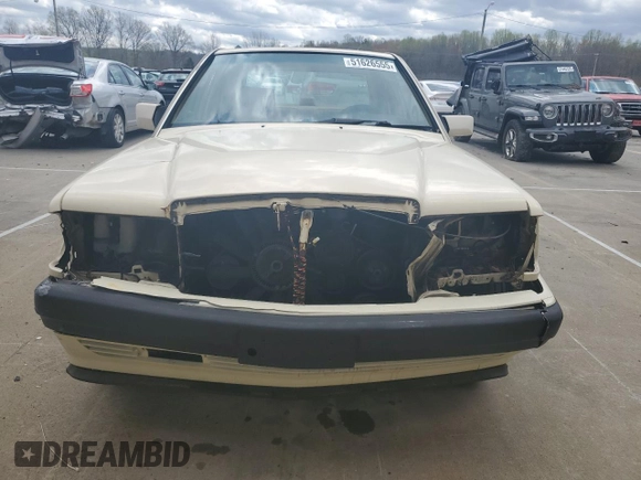 1993 Mercedes-Benz 190 z VIN WDBDA29D1PG074415, wystawiony jako Copart lot #51626555 z przebiegiem 219 450 mil mil oraz Tytuł czysty. Historia ofert i sprzedaży dostępna na DreamBid. Obrazek 5.