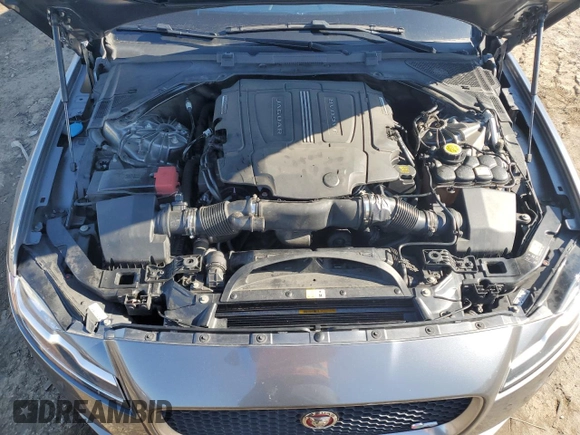 2016 Jaguar XF 35t R-Sport with VIN SAJBF4BV3GCY02818, listed as a Copart auction lot 41809794 with 64,580 mi miles. Bid and sale history available at carsss.com. Image 11.