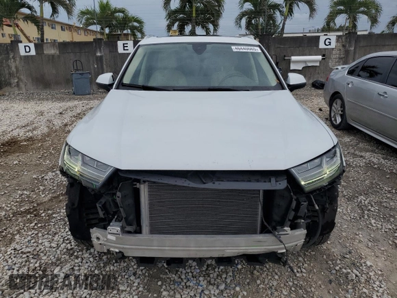 2017 Audi Q7 Premium Plus z VIN WA1LHAF71HD038447, wystawiony jako Copart lot #46440665 z przebiegiem 97 872 mil mil oraz Szkoda całkowita • Salvage title. Historia ofert i sprzedaży dostępna na DreamBid. Obrazek 5.