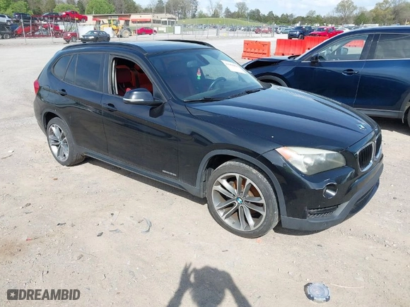 2014 BMW X1 sDrive28i with VIN WBAVM1C51EVW51040, listed as a IAAI auction lot 41956856 with 1 mi miles. Bid and sale history available at carsss.com. Image 1.
