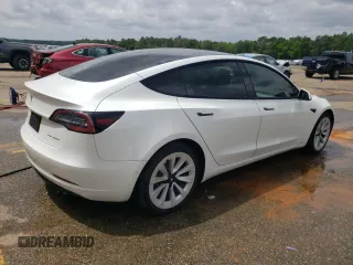 2021 Tesla Model 3 Long Range z VIN 5YJ3E1EB7MF055714, wystawiony jako Copart lot #54527535 z przebiegiem 69 321 mil mil oraz Szkoda całkowita • Salvage title. Historia ofert i sprzedaży dostępna na DreamBid. Obrazek 3.