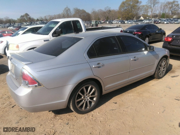 2009 Ford Fusion SE with VIN 3FAHP07Z69R117300, listed as a IAAI auction lot 41891211 with 144,627 mi miles. Bid and sale history available at carsss.com. Image 4.