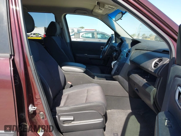 2010 Honda Pilot LX with VIN 5FNYF3H29AB004088, listed as a IAAI auction lot 42339270 with 242,385 mi miles and . Bid and sale history available at DreamBid. Image 5.