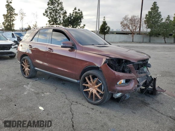 2013 Mercedes-Benz M 350 z VIN 4JGDA5JB7DA215849, wystawiony jako Copart lot #42850805 z przebiegiem Nie podano mil oraz Szkoda całkowita • Salvage title. Historia ofert i sprzedaży dostępna na DreamBid. Obrazek 4.