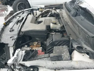 2018 Nissan Pathfinder S z VIN 5N1DR2MN8JC637481, wystawiony jako IAAI lot #40947018 z przebiegiem 130 494 mil mil oraz . Historia ofert i sprzedaży dostępna na DreamBid. Obrazek 19.