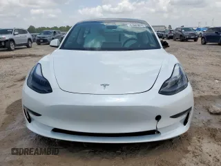2023 Tesla Model 3 z VIN 5YJ3E1EAXPF600008, wystawiony jako Copart lot #61063675 z przebiegiem 58 733 mil mil oraz Szkoda całkowita • Salvage title. Historia ofert i sprzedaży dostępna na DreamBid. Obrazek 5.