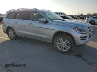 2013 Mercedes-Benz GL 450 z VIN 4JGDF7CE9DA161099, wystawiony jako Copart lot #53731725 z przebiegiem 142 017 mil mil oraz Czysty tytuł • Clean title. Historia ofert i sprzedaży dostępna na DreamBid. Obrazek 4.