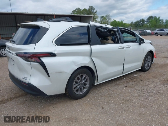 2023 Toyota Sienna XLE с VIN 5TDYRKECXPS153791, выставлен на аукционе IAAI как лот 41971776 с пробегом 27 629 миль миль и . История ставок и продаж доступна на DreamBid. Изображение 4.