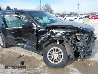 2018 Jeep Grand Cherokee Laredo E with VIN 1C4RJFAG7JC244103, listed as a IAAI auction lot 41260642 with 116,797 mi miles. Bid and sale history available at carsss.com. Image 6.