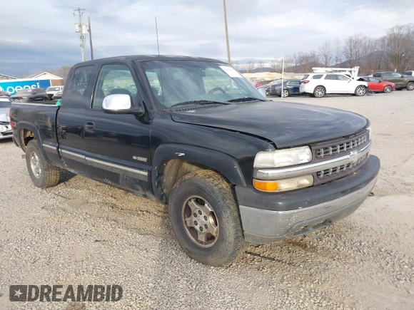2000 Chevrolet Silverado 1500 LS with VIN 1GCEK19T4YZ243353, listed as a IAAI auction lot 41469904 with 251,712 mi miles. Bid and sale history available at carsss.com. Image 1.
