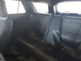 2020 Ford Police Interceptor Utility z VIN 1FM5K8AB0LGD08226, wystawiony jako IAAI lot #42413248 z przebiegiem Nie podano mil oraz . Historia ofert i sprzedaży dostępna na DreamBid. Obrazek 8.