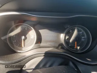 2020 Jeep Cherokee Limited z VIN 1C4PJMDX1LD522661, wystawiony jako Copart lot #47737305 z przebiegiem 35 583 mil mil oraz Szkoda całkowita • Salvage title. Historia ofert i sprzedaży dostępna na DreamBid. Obrazek 9.