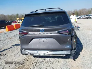 2024 Toyota Sienna XLE z VIN 5TDJRKEC8RS219789, wystawiony jako IAAI lot #41655786 z przebiegiem 1612 mil mil oraz . Historia ofert i sprzedaży dostępna na DreamBid. Obrazek 16.