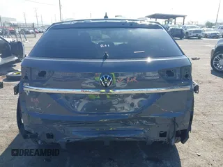 2021 Volkswagen Atlas SE with VIN 1V2WE2CA9MC234751, listed as a IAAI auction lot 41979424 with 30,132 mi miles and . Bid and sale history available at DreamBid. Image 17.