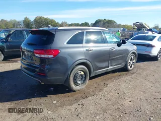 2018 Kia Sorento EX with VIN 5XYPHDA52JG346569, listed as a IAAI auction lot 40932087 with 121,836 mi miles and . Bid and sale history available at DreamBid. Image 4.