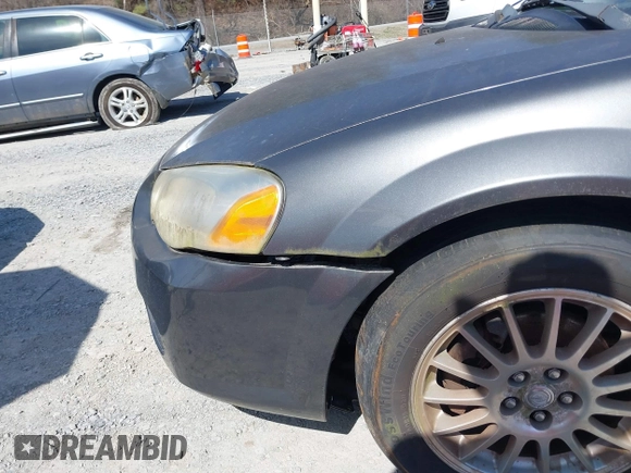 2005 Chrysler Sebring z VIN 1C3EL46X35N658547, wystawiony jako IAAI lot #41747506 z przebiegiem 118 414 mil mil oraz . Historia ofert i sprzedaży dostępna na DreamBid. Obrazek 6.