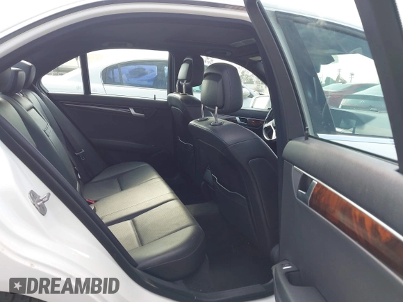 2014 Mercedes-Benz C 250 Sport with VIN WDDGF4HB5EG245388, listed as a IAAI auction lot 42407602 with 96,415 mi miles and . Bid and sale history available at DreamBid. Image 8.