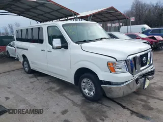 2015 Nissan NV SV z VIN 5BZBF0AA8FN850680, wystawiony jako IAAI lot #41489760 z przebiegiem 240 145 mil mil oraz . Historia ofert i sprzedaży dostępna na DreamBid. Obrazek 1.