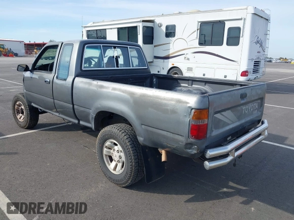 1989 Toyota Pickup с VIN JT4RN13S9K0003042, выставлен на аукционе IAAI как лот 41827042 с пробегом 347 063 миль миль и . История ставок и продаж доступна на DreamBid. Изображение 3.