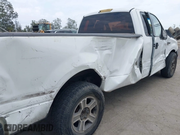 2005 Ford F-150 XL with VIN 1FTRF12WX5NB13462, listed as a IAAI auction lot 42415840 with 216,932 mi miles and . Bid and sale history available at DreamBid. Image 6.