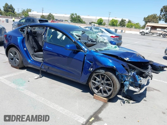 2023 Tesla Model 3 z VIN 5YJ3E1EA2PF506429, wystawiony jako IAAI lot #42320628 z przebiegiem Nie podano mil oraz . Historia ofert i sprzedaży dostępna na DreamBid. Obrazek 1.