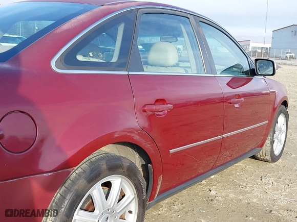 2005 Ford Five Hundred Limited with VIN 1FAFP25195G192168, listed as a IAAI auction lot 41476332 with 136,812 mi miles. Bid and sale history available at carsss.com. Image 18.