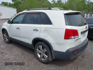2012 Kia Sorento EX with VIN 5XYKU4A66CG227487, listed as a IAAI auction lot 41925941 with 185,464 mi miles. Bid and sale history available at carsss.com. Image 3.