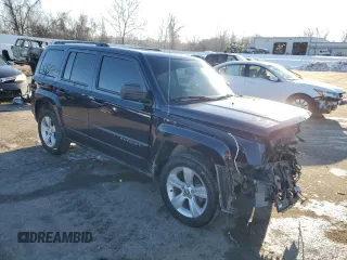 2017 Jeep Patriot Latitude with VIN 1C4NJPFB9HD103023, listed as a Copart auction lot 89003275 with 70,738 mi miles and Salvage Title. Bid and sale history available at DreamBid. Image 4.