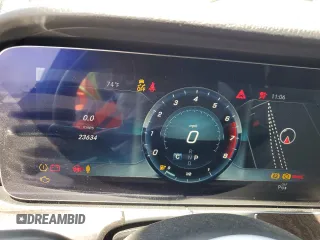 2019 Mercedes-Benz E 450 with VIN WDDZH6JB7KA639496, listed as a Copart auction lot 58442094 with 23,634 mi miles and Salvage Title. Bid and sale history available at DreamBid. Image 9.