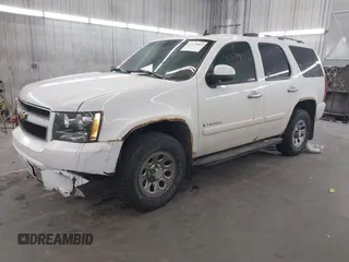 2008 Chevrolet Tahoe 1LT with VIN 1GNFK13038J148176, listed as a IAAI auction lot 41879903 with 200,709 mi miles and . Bid and sale history available at DreamBid. Image 2.