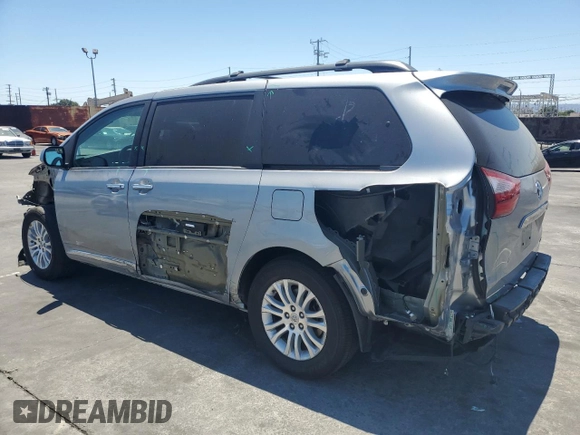 2017 Toyota Sienna XLE Auto Access Seat with VIN 5TDYZ3DC7HS851736, listed as a Copart auction lot 62350585 with 71,833 mi miles and Salvage title. Bid and sale history available at DreamBid. Image 2.