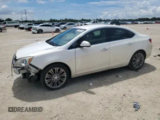 2014 Buick Verano Leather Group with VIN 1G4PS5SK8E4196544, listed as a Copart auction lot 70755734 with 0 mi miles and Salvage Title. Bid and sale history available at carsss.com. Image 1.