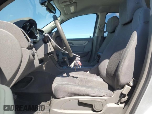 2015 Chevrolet Traverse LS z VIN 1GNKVFED0FJ337397, wystawiony jako Copart lot #55822825 z przebiegiem 161 838 mil mil oraz Czysty tytuł • Clean title. Historia ofert i sprzedaży dostępna na DreamBid. Obrazek 7.