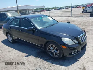 2010 Mercedes-Benz E E 350 Luxury with VIN WDDHF5GB9AA129958, listed as a IAAI auction lot 42029530 with 106,531 mi miles and . Bid and sale history available at carsss.com. Image 1.