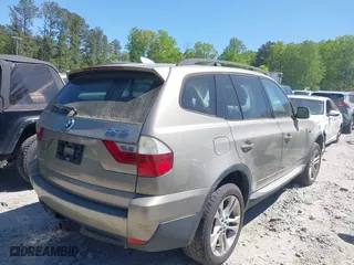 2008 BMW X3 3.0si with VIN WBXPC93418WJ23343, listed as a IAAI auction lot 42062040 with 131,647 mi miles. Bid and sale history available at carsss.com. Image 4.