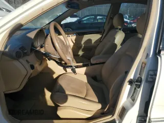2004 Mercedes-Benz C 240 with VIN WDBRF81J44F502877, listed as a Copart auction lot 44931635 with 147,778 mi miles and Salvage title. Bid and sale history available at DreamBid. Image 7.