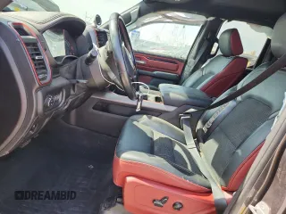 2019 Ram 1500 Rebel z VIN 1C6SRFET7KN875819, wystawiony jako Copart lot #57805775 z przebiegiem 80 521 mil mil oraz Szkoda całkowita • Salvage title. Historia ofert i sprzedaży dostępna na DreamBid. Obrazek 7.