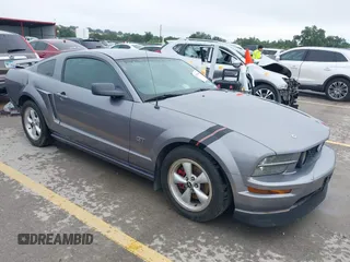 2006 Ford Mustang GT Deluxe с VIN 1ZVHT82H065132924, выставлен на аукционе IAAI как лот 42402048 с пробегом 146 526 миль миль и . История ставок и продаж доступна на DreamBid. Изображение 1.