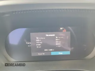 2024 Volvo XC40 Plus Bright Theme z VIN YV4L12UE8R2381381, wystawiony jako Copart lot #46183675 z przebiegiem 5 666 mil mil oraz Szkoda całkowita • Salvage title. Historia ofert i sprzedaży dostępna na DreamBid. Obrazek 9.