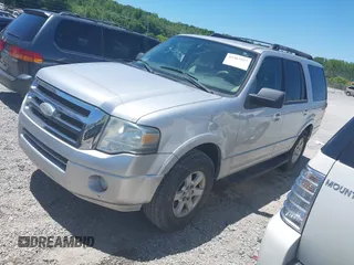 2010 Ford Expedition SSV with VIN 1FMJU1F53AEA15092, listed as a IAAI auction lot 42267927 with 228,845 mi miles and . Bid and sale history available at DreamBid. Image 2.