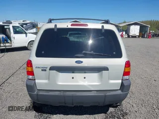 2004 Ford Escape XLT с VIN 1FMYU03154KB49571, выставлен на аукционе IAAI как лот 42055325 с пробегом 213 680 миль миль и . История ставок и продаж доступна на DreamBid. Изображение 16.