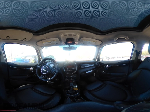 2016 MINI Hardtop 4 Door S z VIN WMWXU3C51G2D29400, wystawiony jako IAAI lot #42064309 z przebiegiem 85 021 mil mil oraz . Historia ofert i sprzedaży dostępna na DreamBid. Obrazek 18.
