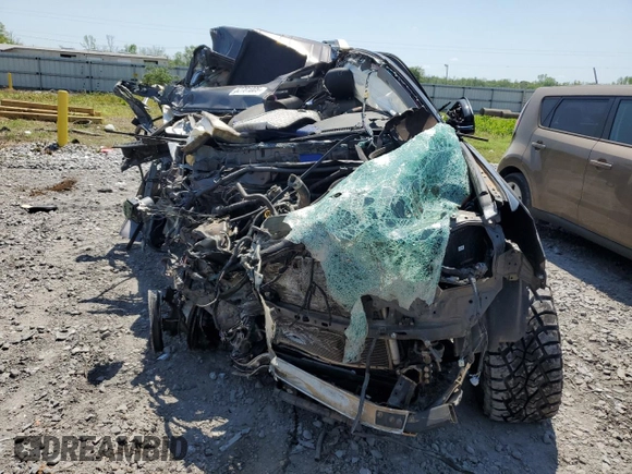 2017 Toyota 4Runner SR5 with VIN JTEZU5JR0H5155342, listed as a Copart auction lot 52781005 with Not provided miles and Salvage title. Bid and sale history available at DreamBid. Image 5.