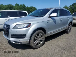 2015 Audi Q7 Premium Plus z VIN WA1LGAFE9FD021183, wystawiony jako Copart lot #63902315 z przebiegiem 157 950 mil mil oraz Czysty tytuł • Clean title. Historia ofert i sprzedaży dostępna na DreamBid. Obrazek 1.