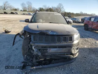 2020 Jeep Compass Altitude z VIN 3C4NJDBB6LT125469, wystawiony jako Copart lot #88016245 z przebiegiem 52 347 mil mil oraz Szkoda całkowita • Salvage title. Historia ofert i sprzedaży dostępna na DreamBid. Obrazek 5.