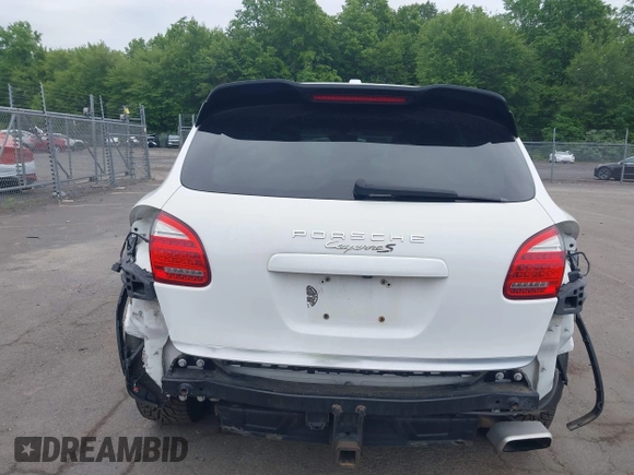 2013 Porsche Cayenne S with VIN WP1AB2A2XDLA86429, listed as a IAAI auction lot 42602972 with 175,368 mi miles and . Bid and sale history available at DreamBid. Image 17.