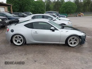 2013 Scion FR-S with VIN JF1ZNAA12D1706687, listed as a IAAI auction lot 42088413 with Not Provided miles. Bid and sale history available at carsss.com. Image 13.