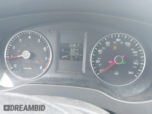 2014 Volkswagen Jetta SE z VIN 3VWD17AJ0EM402858, wystawiony jako IAAI lot #42663051 z przebiegiem 138 606 mil mil oraz . Historia ofert i sprzedaży dostępna na DreamBid. Obrazek 7.